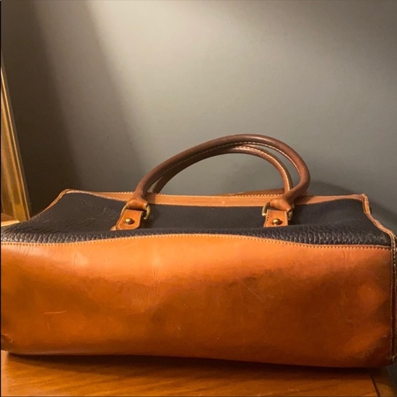 Dooney and Bourke Purse - Picture 5 of 7